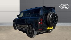Land Rover Defender 3.0 D250 X-Dynamic HSE 110 5dr Auto Diesel Estate
